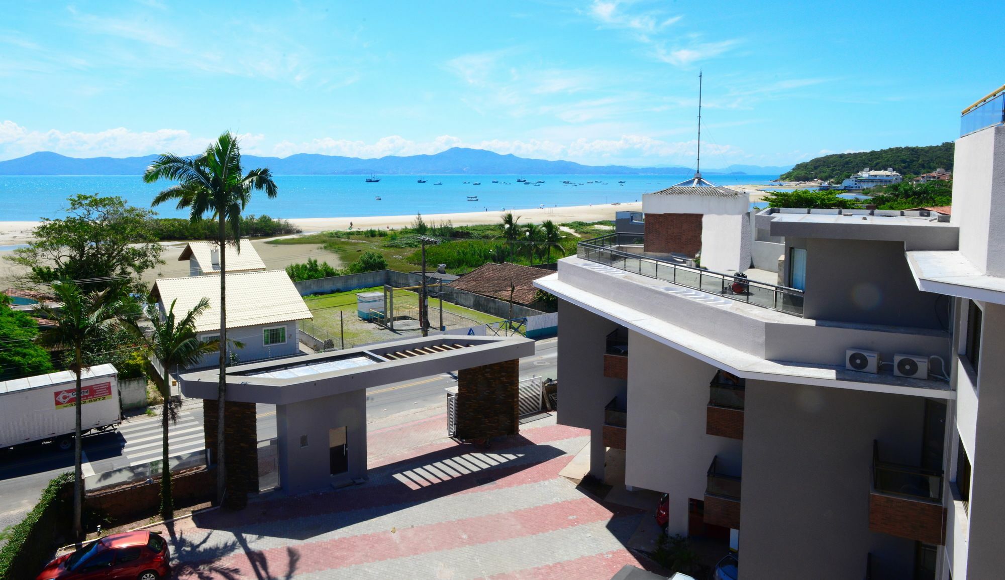 Boulevard Ponta Das Canas Говернадор-Селсу-Рамус Екстер'єр фото
